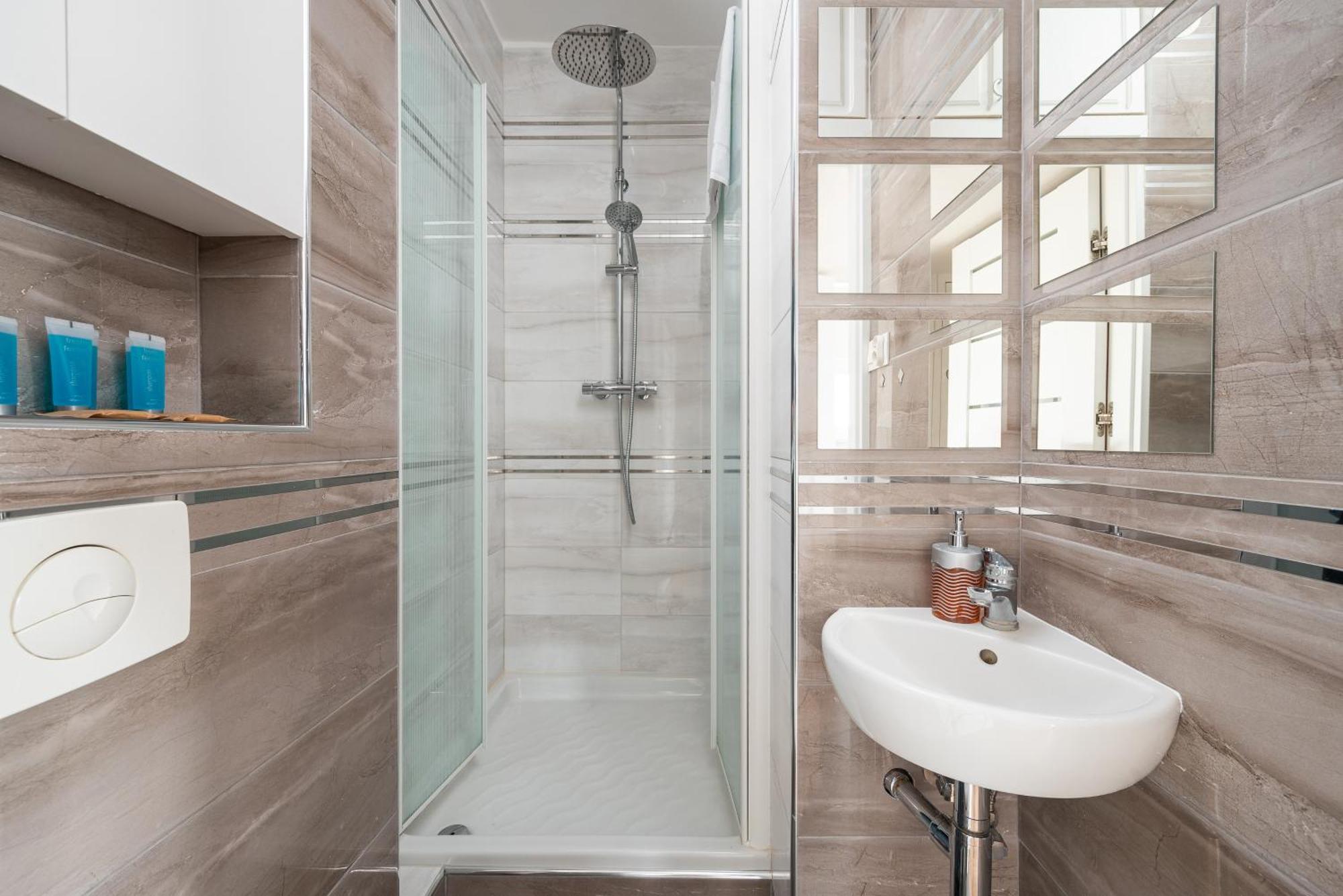 Krasinski Garden Comfort Apartment Warszawa Eksteriør billede